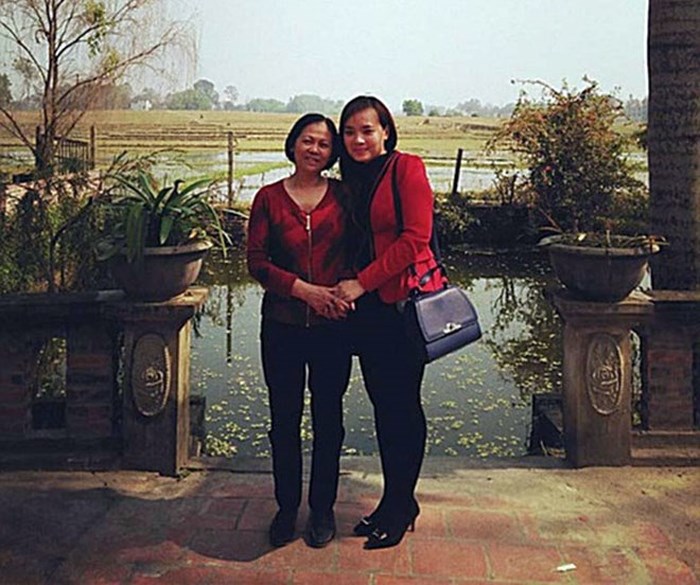 Chị Lê Thanh Hiền và người mẹ Phan Thị Tuyết Hoa