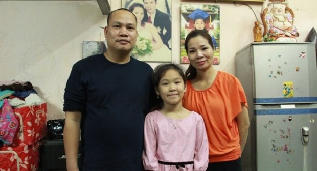 Chị Trang cùng chồng và con gái đang sống hạnh phúc bên nhau