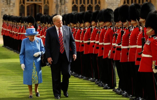 Tổng thống Donald Trump đã có chuyến viếng thăm lâu đài Windsor của Hoàng gia Anh