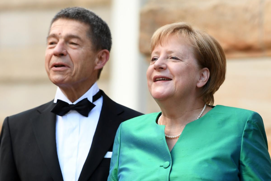 Vợ chồng thủ tướng Đức Angela Merkel