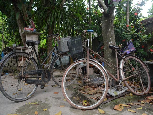 Tài sản quý giá nhất có lẽ là 2 chiếc xe đạp