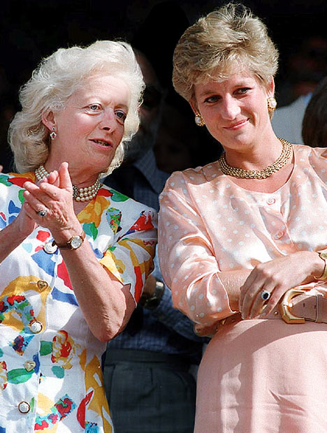 Công nương Diana và mẹ đẻ có một mối quan hệ phức tạp