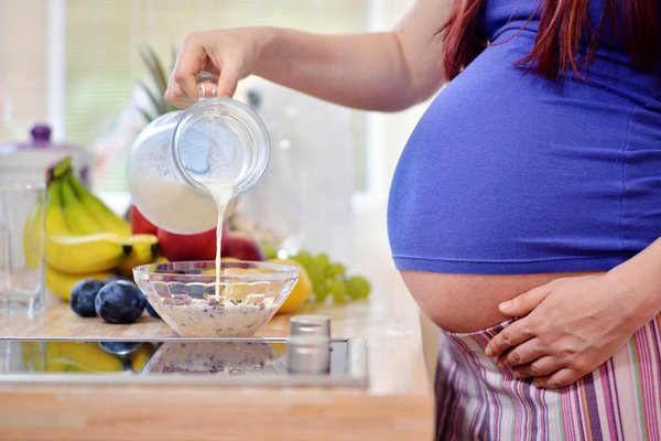 20170421_070852_189670_eating-when-pregnant..max-600x600