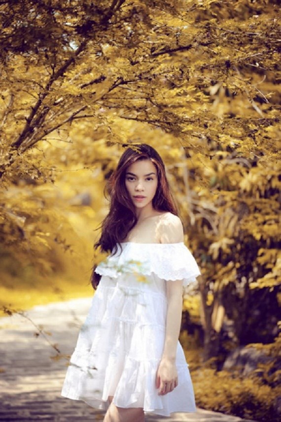 Lựa chọn váy trắng tinh khôi điệu đà cho ngày hẹn hò 83  Thời trang   Việt Giải Trí