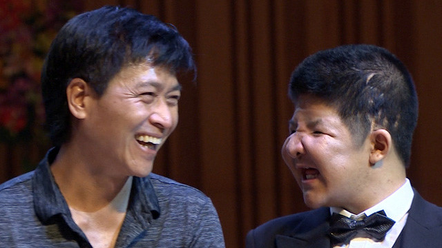 nghe si quoc tuan va bom