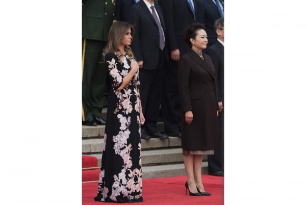 thoi trang Melania Trump 