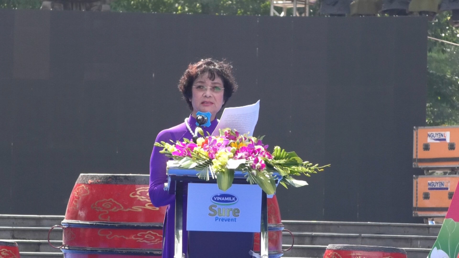 Bà Nguyễn Thị Hảo – Chủ tịch Hội Sức khỏe ngoài trời người trung cao tuổi TP Hà Nội phát biểu