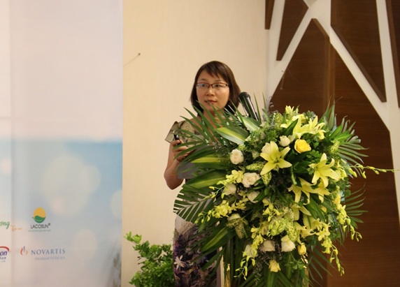 Ths.BS Bùi Thị Hồng Nhu báo cáo tại hội nghị