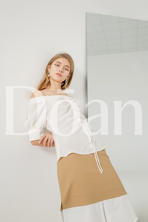 Trẻ trung và trong sáng - nhưng vẫn khẳng định đẳng cấp sang trọng và quyến rũ, gam màu trắng nhẹ nhàng trong mỗi thiết kế của Dōan chắc chắn sẽ thu hút mọi ánh nhìn