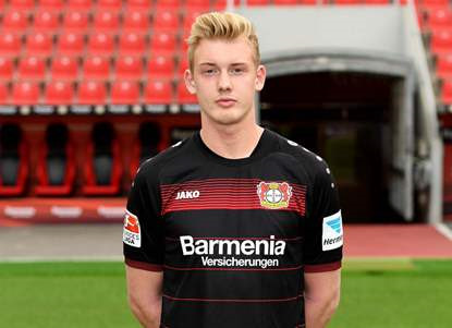 Một trong những soái thủ của đội tuyển Đức chính là anh chàng tiền vệ Julian Brandt, 22 tuổi.  