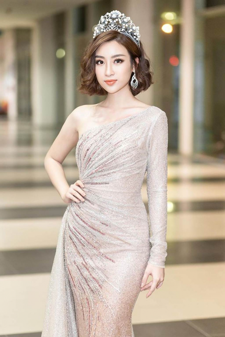 Trong suốt nhiệm kỳ 2 năm hoạt động với vai trò Hoa hậu Việt Nam 2016, người đẹp Hà thành Đỗ Mỹ Linh đã dành được nhiều cảm tình của đồng nghiệp và công chúng bởi đời tư không scandal cũng như những cống hiến tích cực của mình về hoạt động xã hội.    