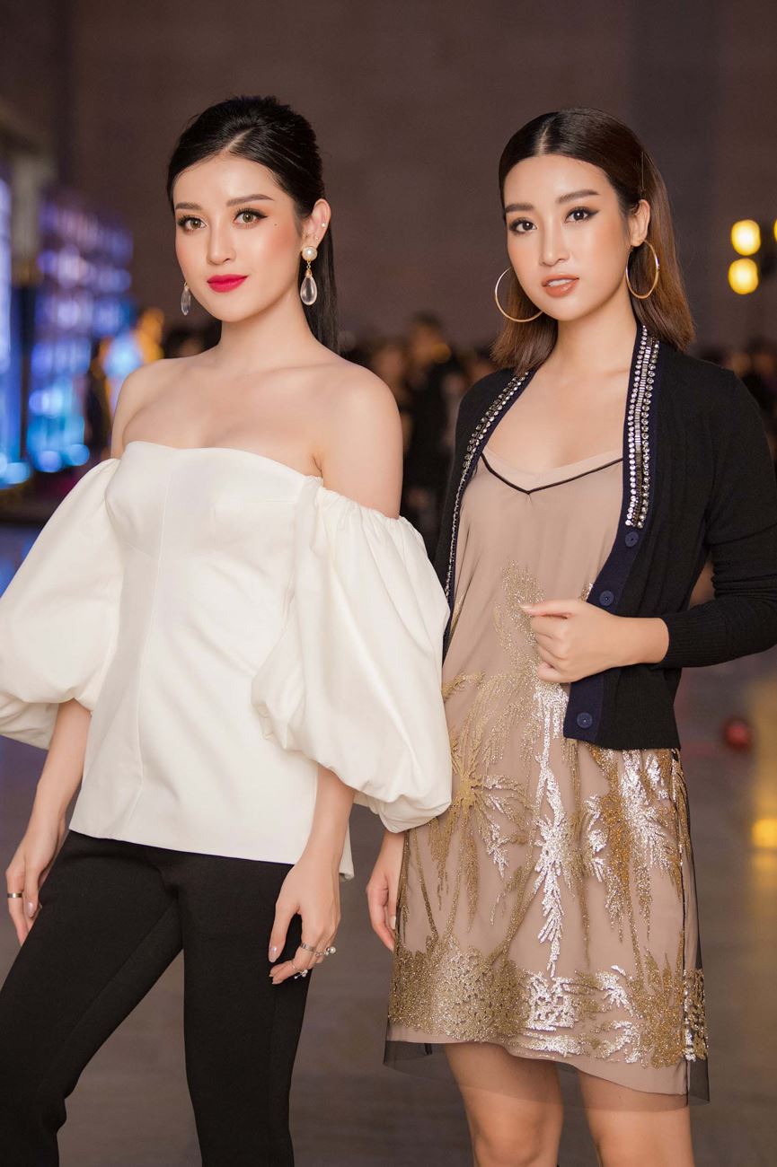 Trong khi Huyền My nổi bật với vẻ ngoài cá tính, gợi cảm thì Hoa hậu Việt Nam 2016 lại khá kín đáo và thanh lịch.  