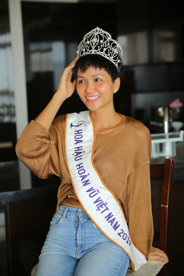 H'Hen Niê đang chuẩn bị để đại diện nước nhà tham gia Miss Universe 2018 cuối năm nay.    