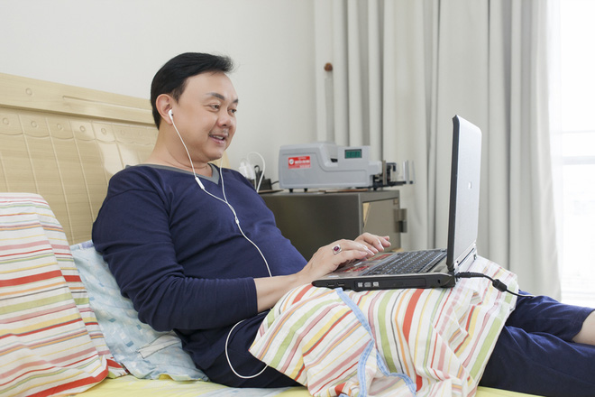 Hiện nay, Chí Tài đang sống tại một căn hộ cao cấp đầy đủ tiện nghi tại quận Phú Nhuận.    