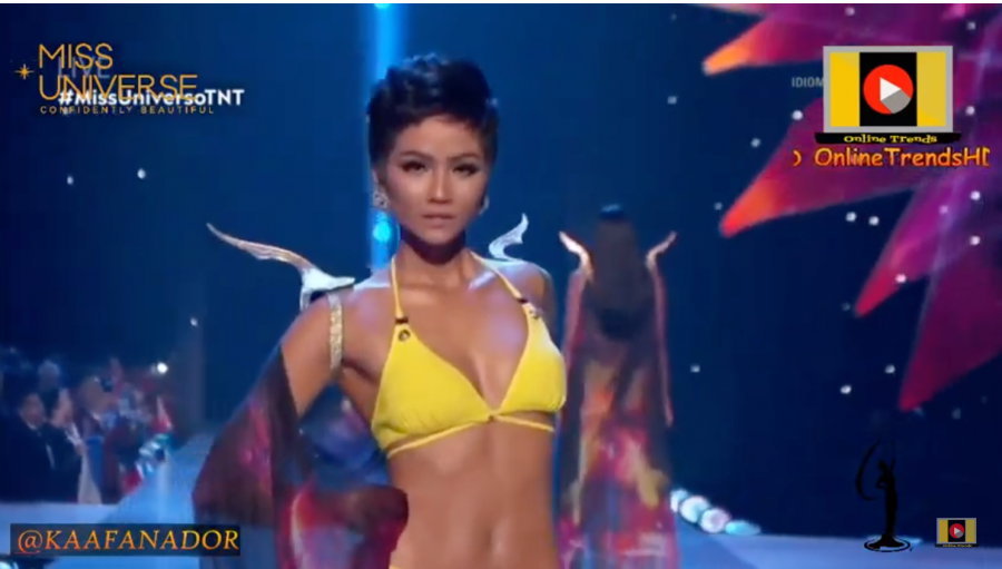 H'Hen Nie khoe vẻ đẹp nóng bỏng trong trang phục bikini. Với thần thái tự tin, chuyên nghiệp, đại diện Việt Nam được đánh giá cao trong cuộc thi năm nay.  