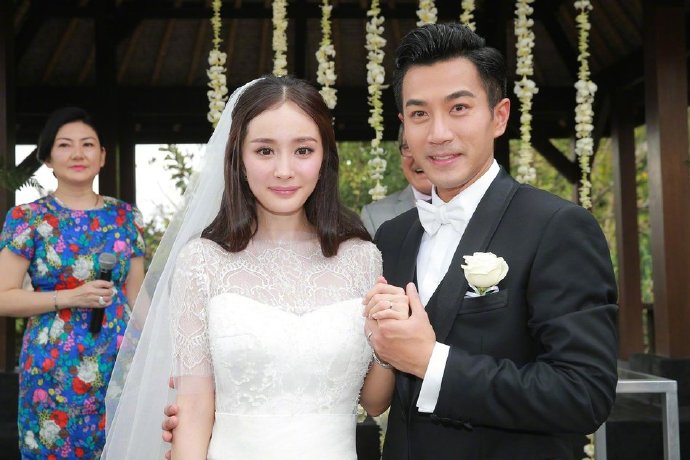 Sau khi cưới, những tin về Dương Mịch và Lưu Khải Uy thường chỉ liên quan đến việc ly hôn.