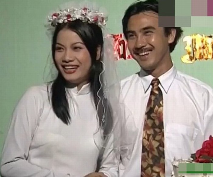 Năm 1999, Trương Ngọc Ánh gây tiếng vang với vai Lan Anh, một cô gái mạnh mẽ, xinh đẹp trong phim Đồng tiền xương máu.