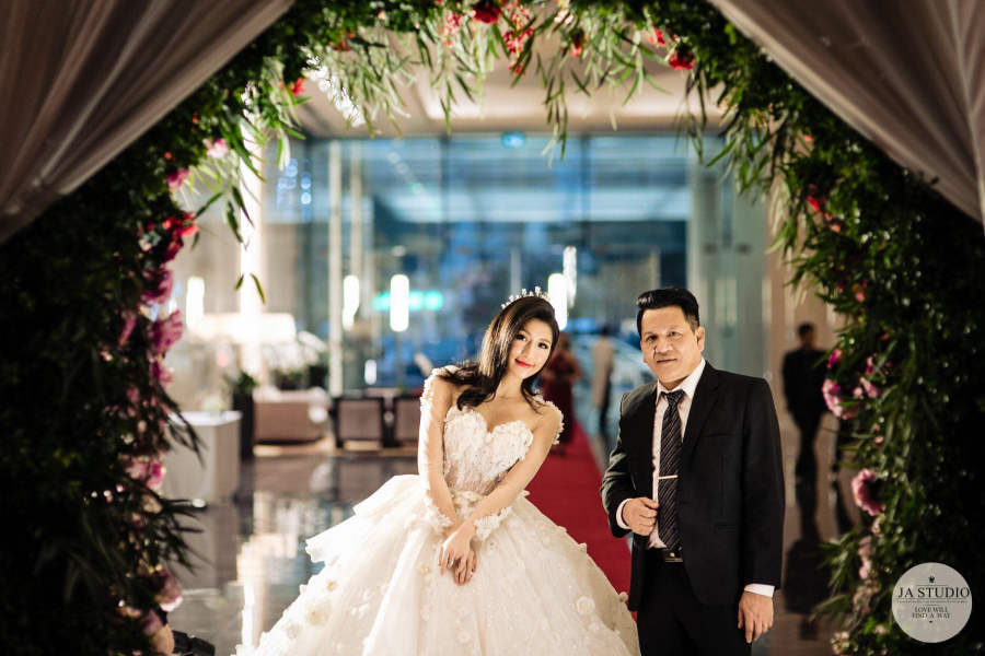 Hình ảnh đẹp đến nao lòng khác trong đám cưới của Vân Navy và bạn trai doanh nhân.