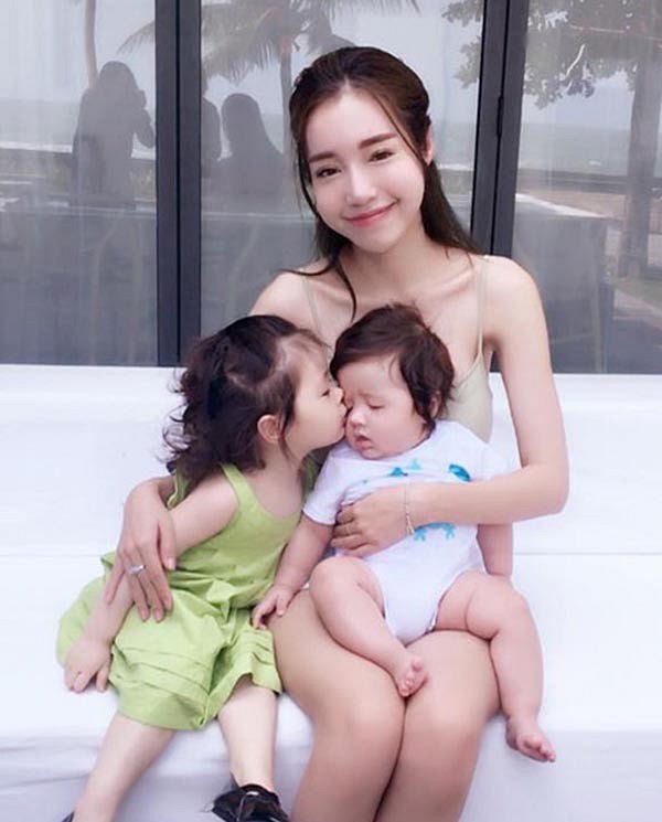 Hiện tại, Elly Trần là bà mẹ 2 con có cuộc sống giàu có.    