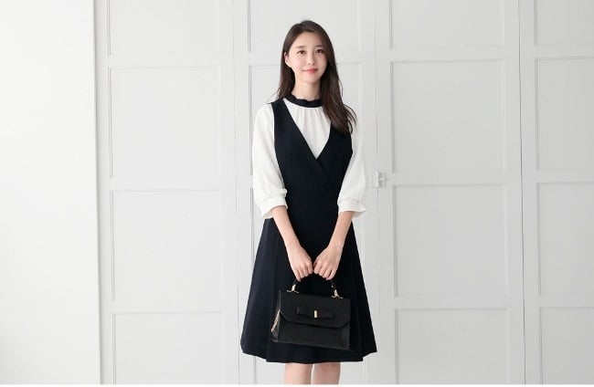 5 Cách chọn đầm công sở nữ chuẩn nhất | Phú Hoàng Uniform