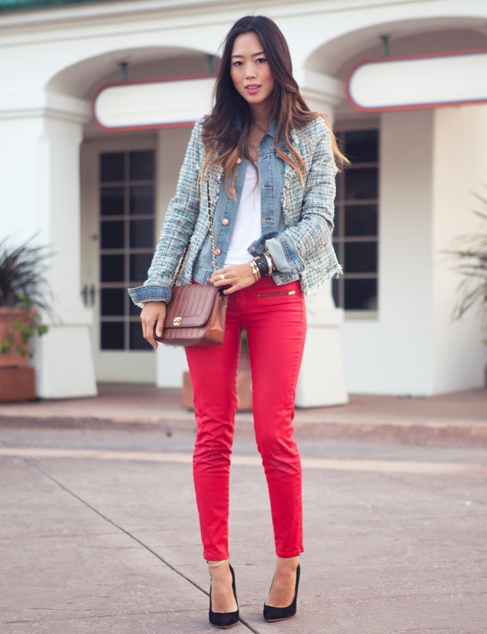 1.-tweed-jacket-with-red-jeans-and-black-pumps