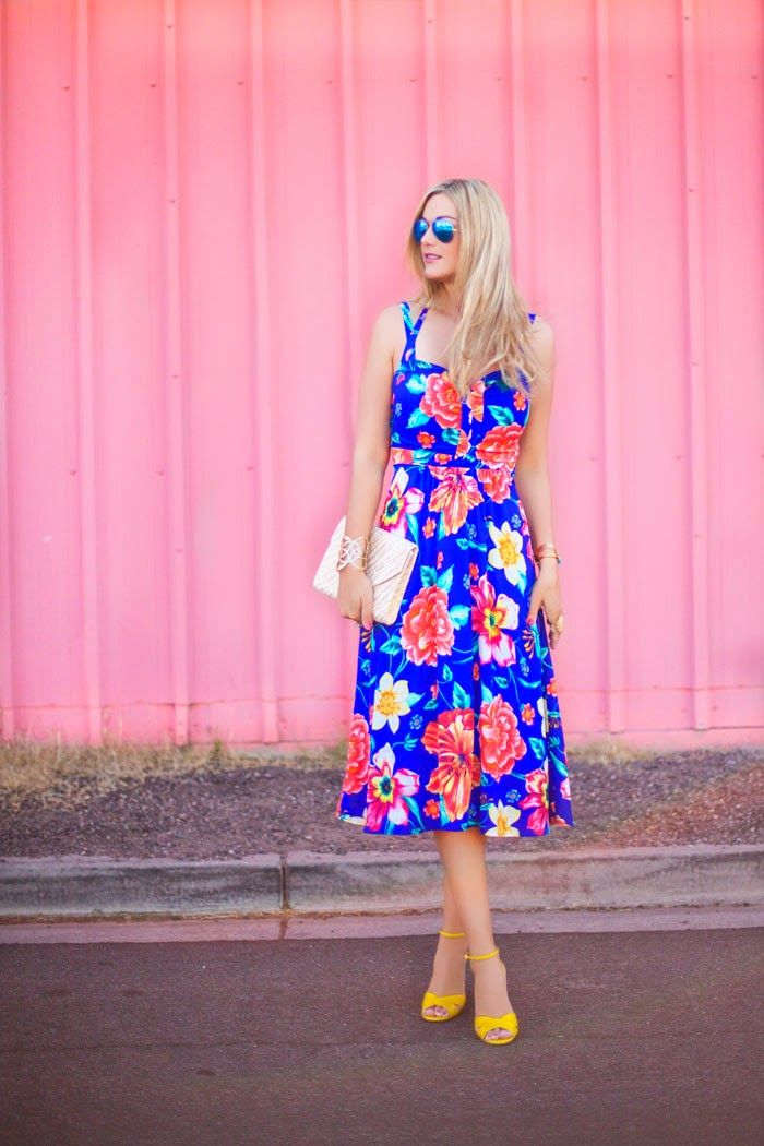 4.-floral-apron-dress-with-bright-shoes