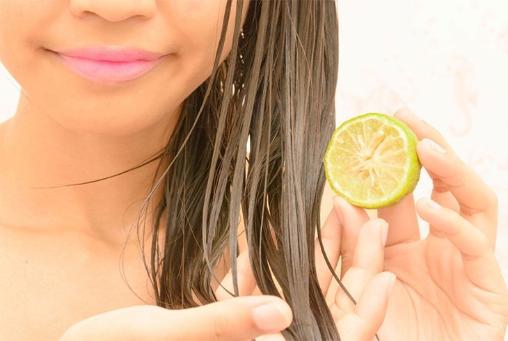 Lemon-juice-benefits-for-hair