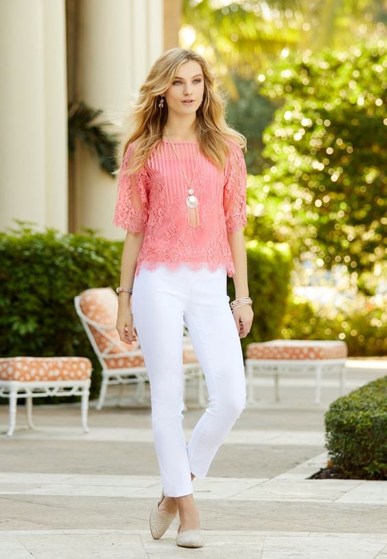 lace-and-white-pants-outf