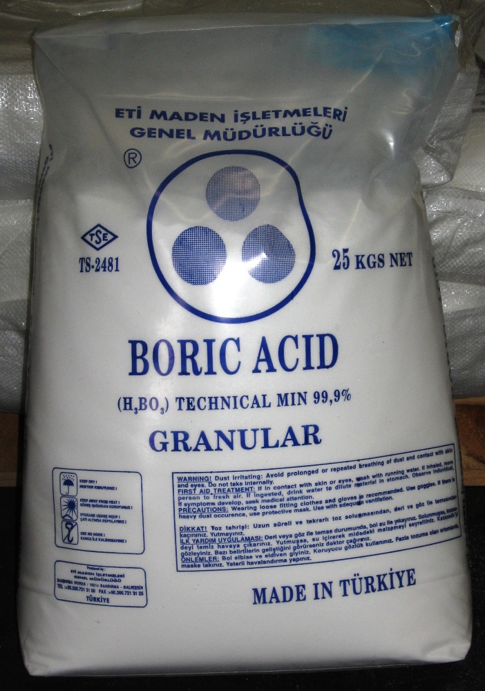 cach-duoi-diet-gian-bang-boric acid