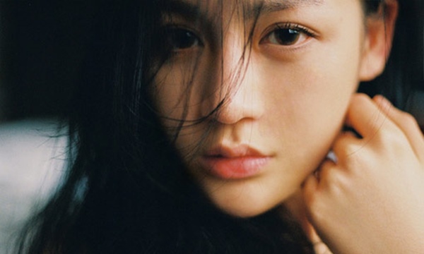 Chia tay xong vợ chồng tôi vẫn ở chung nhà, đêm nào anh cũng 'mon men' bắt tôi phải 'chiều'
