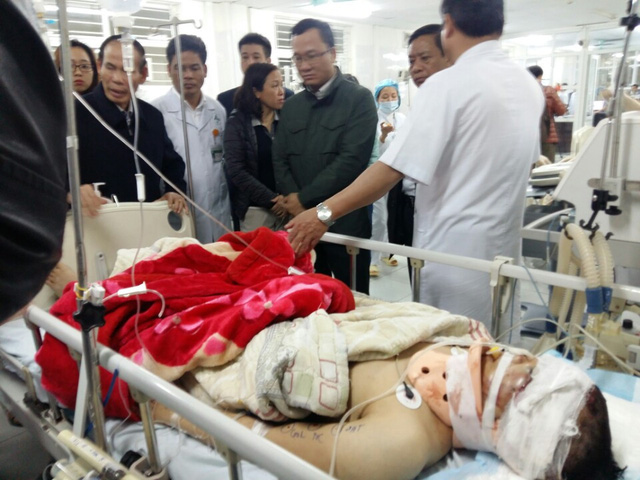 Vụ xe khách lao xuống vực ở Lào Cai: 3 nạn nhân hôn mê nặng, nguy cơ tử vong
