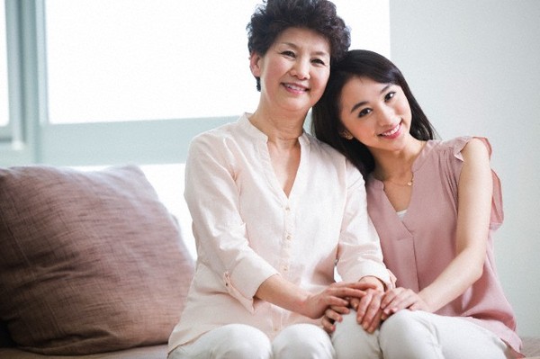 Ở vậy nuôi con, tôi được bố mẹ chồng coi như con gái