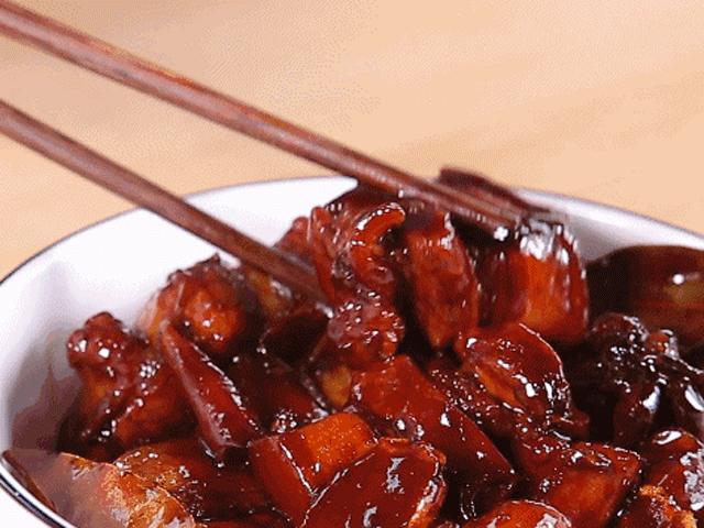 Kho thịt xong, tắt bếp nhưng đừng cho thịt ra ngay: Làm thêm bước này thịt thơm ngon, hương vị siêu chuẩn