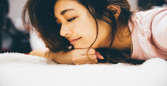 Đàn ông lấy vợ thảnh thơi, còn đàn bà có chồng lại muôn vàn cực nhọc