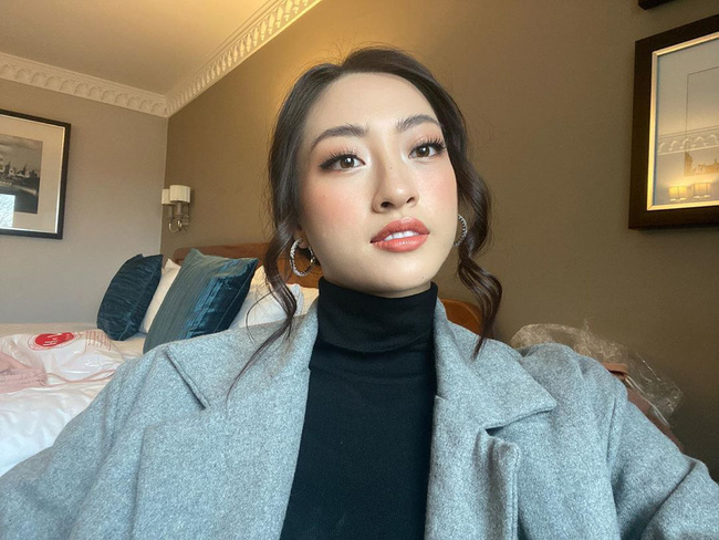 Ăn diện rất giản đơn khi thi Miss World nhưng Lương Thùy Linh vẫn đẹp xuất sắc