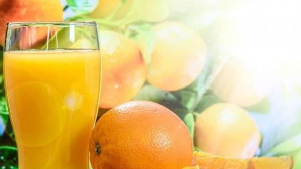 Điều gì xảy ra với cơ thể khi bạn uống nước cam mỗi ngày?