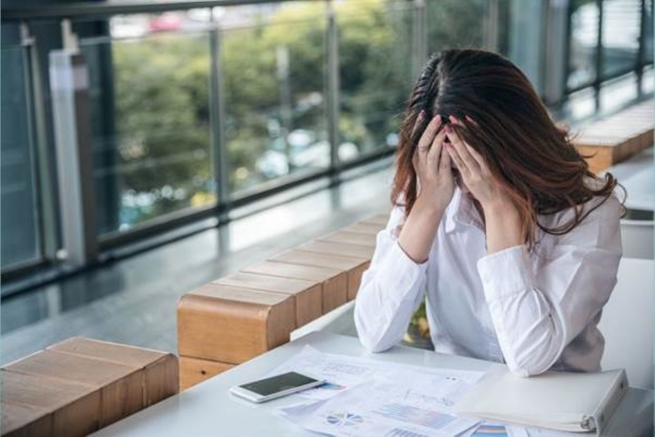 Để stress kéo dài, cơ thể sẽ sản sinh quá mức hormone cortisol - được xem là một dạng hormone gây stress.