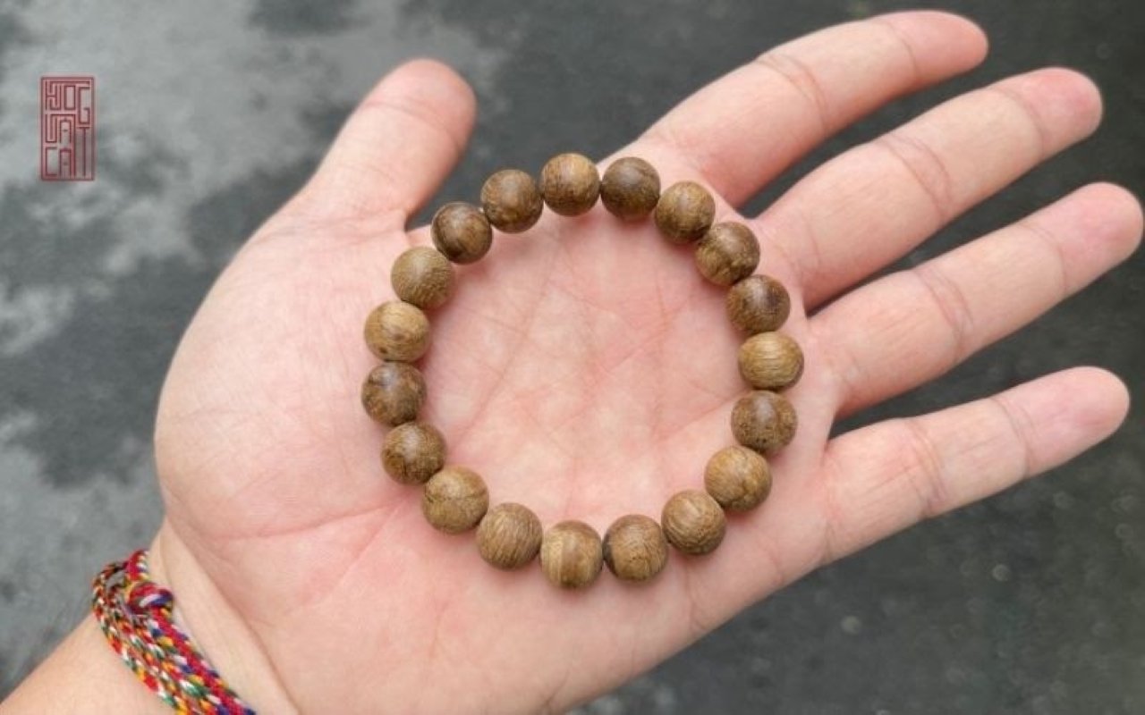 Vòng gỗ phong thủy