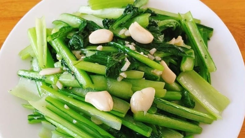 Món rau dân dã nhưng là 'thần dược' cho đôi mắt, mùa thu bán đầy chợ ...
