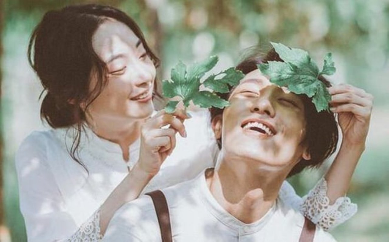 Một người vợ khéo léo trong việc cư xử thì chắc chắn lúc nào được chồng yêu thương. (Ảnh minh họa)