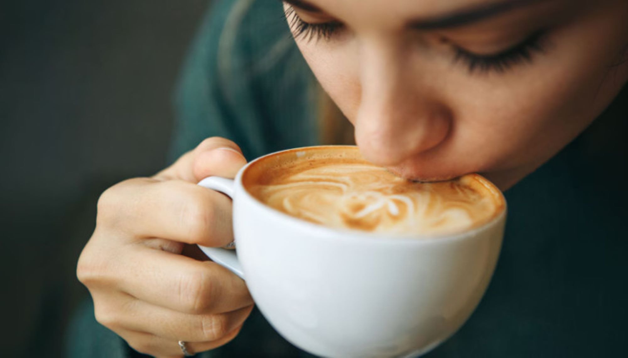 Uống cà phê trước khi chợp mắt mới là “bí quyết vàng” giúp đầu óc tỉnh táo. Ảnh minh họa