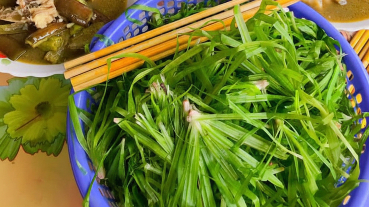 Hien Rau Món rau dại giòn ngọt chỉ xuất hiện khi miền Tây vào mùa nước nổi