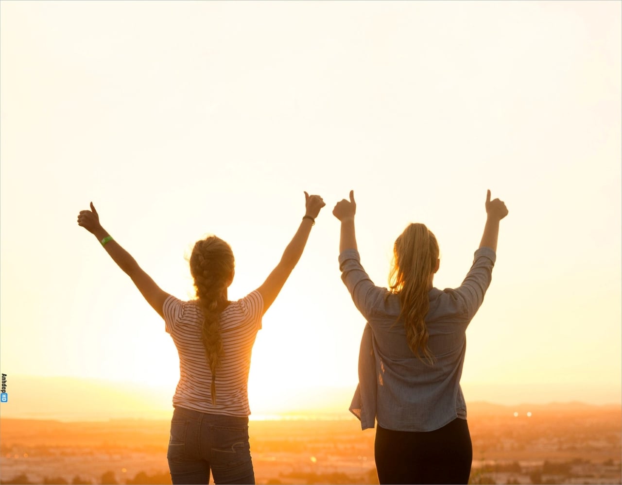 Kết giao với những người sống nghiêm túc sẽ khiến cuộc sống của bạn trở nên đầy màu sắc, tràn đầy niềm vui và cảm giác thành tựu. (Ảnh minh họa)