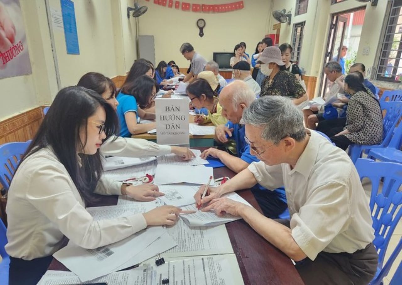 Lương hưu là một trong những nội dung được người lao động quan tâm. (Ảnh minh họa)