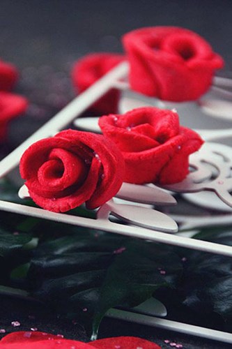 Tu tay lam banh bong hong danh tang nguoi yeu nhan ngay Quoc te phu nu 8 3 phunutoday.vn 6