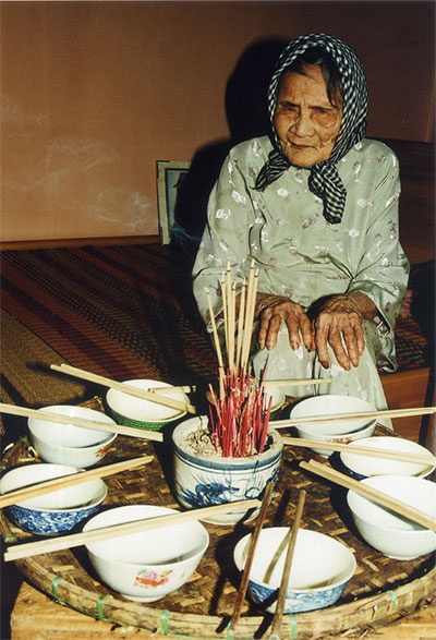 81.nhung-hinh-anh-xuc-dong-nhat-ve-ngay-thuong-binh-liet-si-3-phunutoday.vn