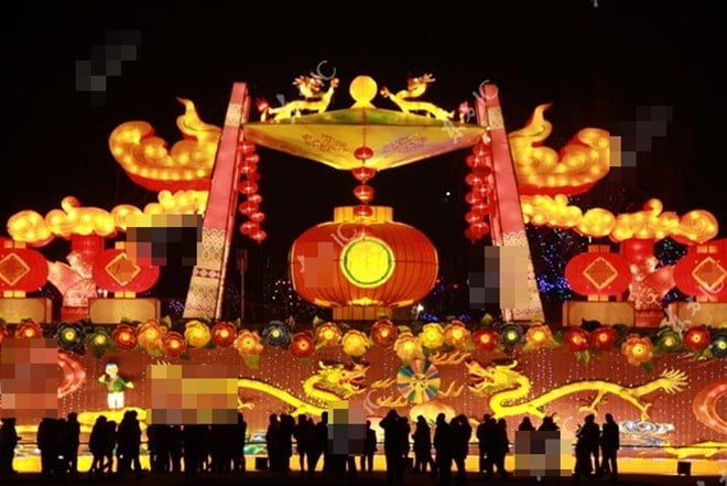 Trung thu là một trong những lễ hội quan trọng và đáng yêu nhất của người Việt Nam. Đêm trăng tròn, ánh đèn lồng và những màn múa diễn mang đến một không khí tuyệt vời, đầy màu sắc và hứng khởi. Hãy xem hình ảnh để tận hưởng một mùa Trung thu thật đáng nhớ.