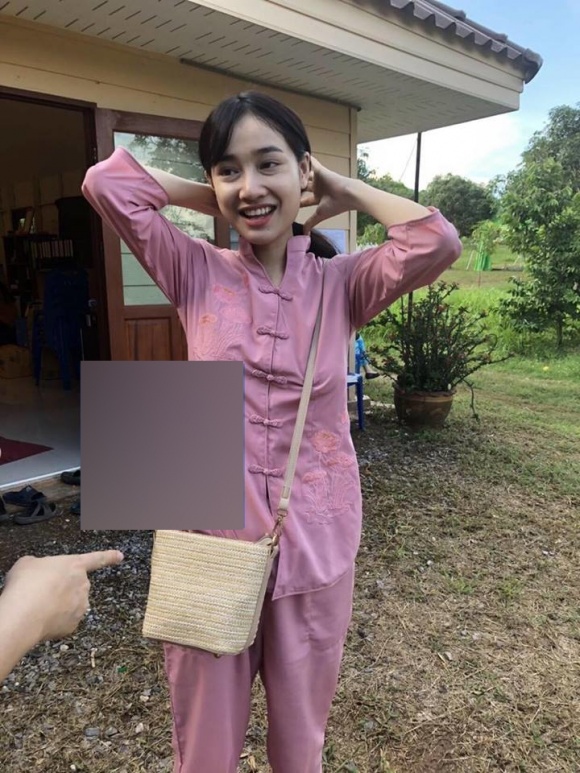 Nhã Phương đang tham gia khóa tu tại Thái Lan trong khi đang tất bật với các dự án phim.