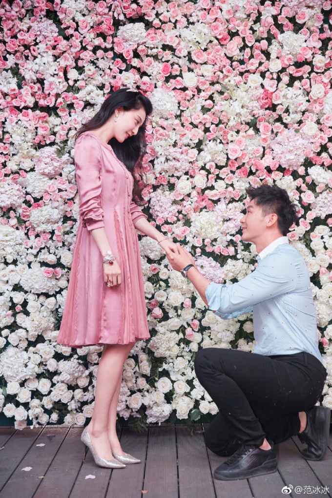 Lý Thần đã cầu hôn Phạm Băng Băng và dự định đám cưới cổ tích ở Bali vào 8/8/2018.