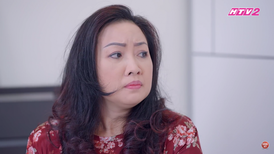 Bà Linh nhận nhiệm vụ tác động để Hương chia tay với con trai mình.
